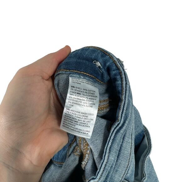 Chicos So Slimming Girlfriend Slim Leg Crop Jeans Light Wash Womens Size 00 US 2 - Picture 6 of 6